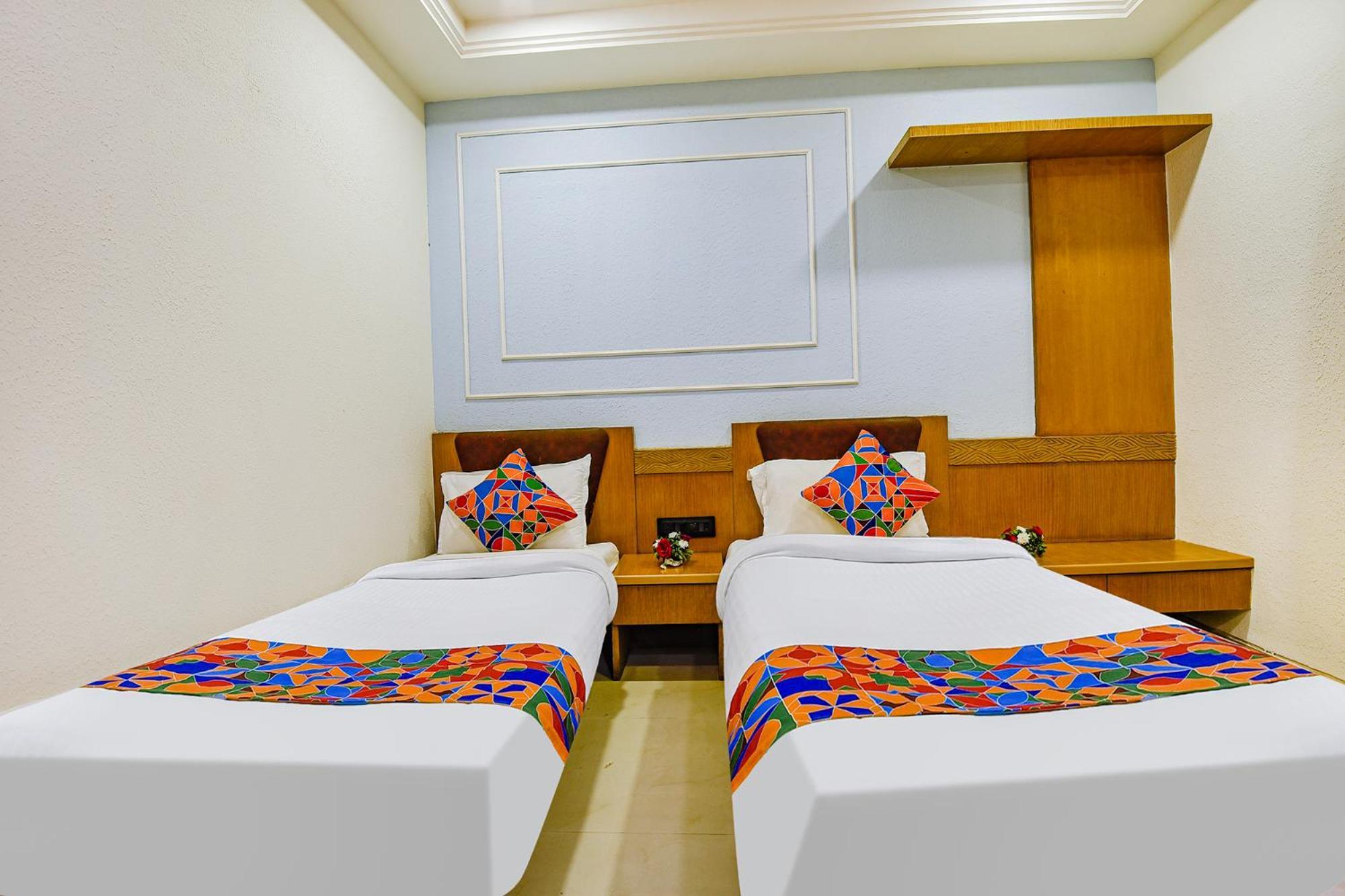 Fabhotel Prime Supreme - 700M From Vasco Da Gama Railway Station Marmagao 外观 照片