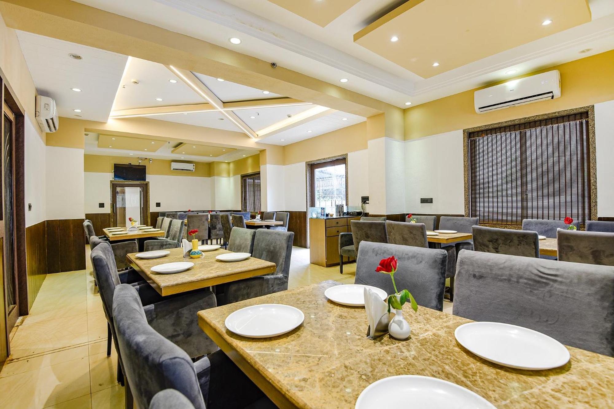 Fabhotel Prime Supreme - 700M From Vasco Da Gama Railway Station Marmagao 外观 照片